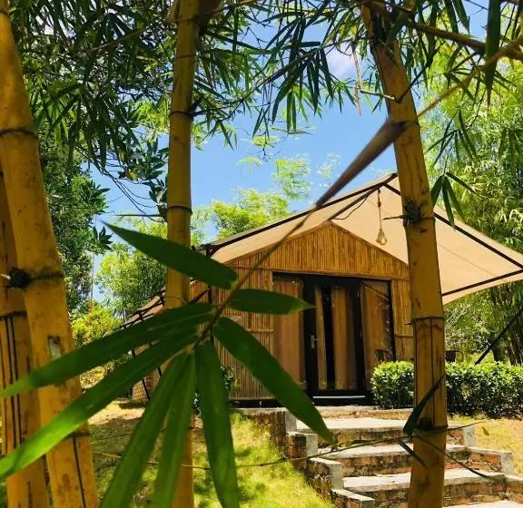 ペンション Dbambookamp Desa Wisata Ekang