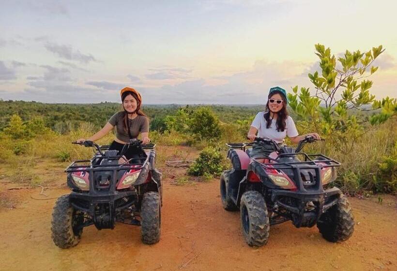 Пансион Dbambookamp Desa Wisata Ekang