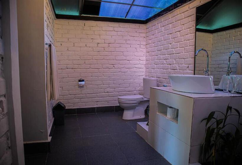 Пансион Dbambookamp Desa Wisata Ekang