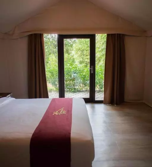 ペンション Dbambookamp Desa Wisata Ekang