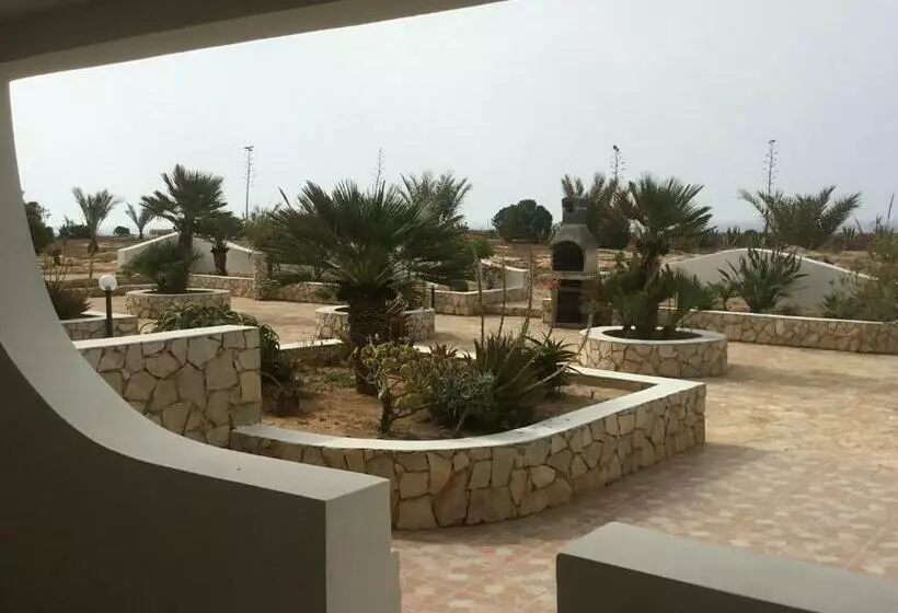 Residence Punta Sottile Lampedusa 150 Mt Dalla Spiaggia Cala Francese