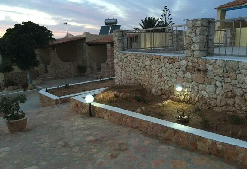 Residence Punta Sottile Lampedusa 150 Mt Dalla Spiaggia Cala Francese