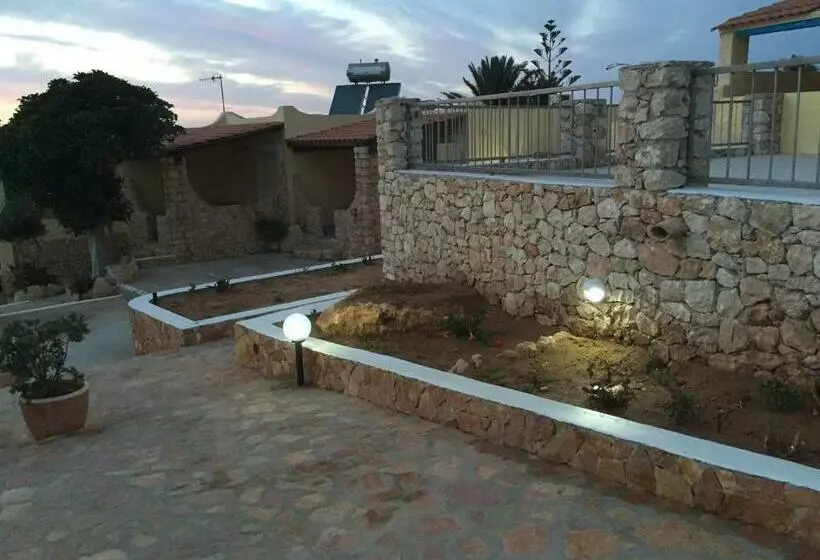 Residence Punta Sottile Lampedusa 150 Mt Dalla Spiaggia Cala Francese