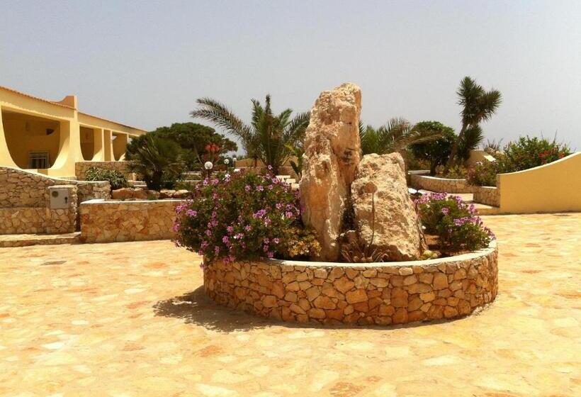 Residence Punta Sottile Lampedusa 150 Mt Dalla Spiaggia Cala Francese