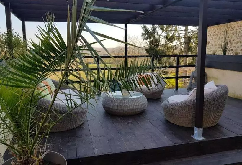 Aamiaismajoitus (B&B) Le Cottage Belmontais, Maison Individuelle, Vue Panoramique Sur La Rivière