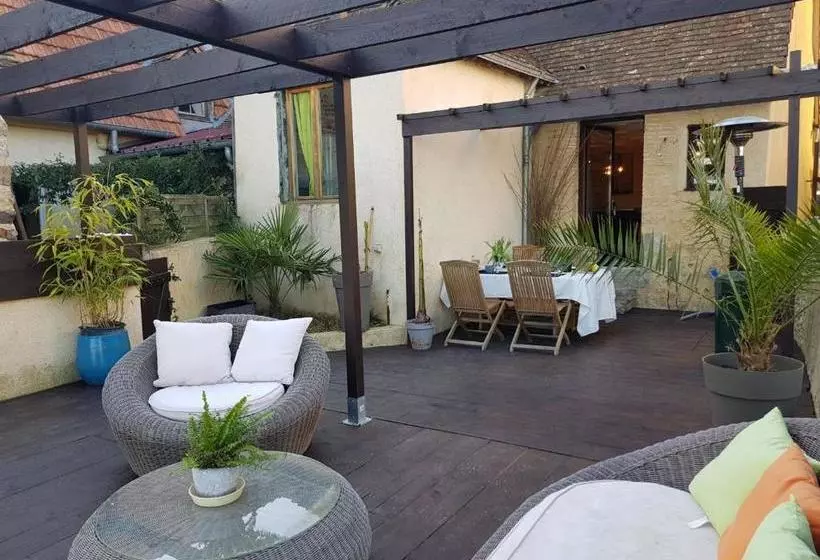 Aamiaismajoitus (B&B) Le Cottage Belmontais, Maison Individuelle, Vue Panoramique Sur La Rivière