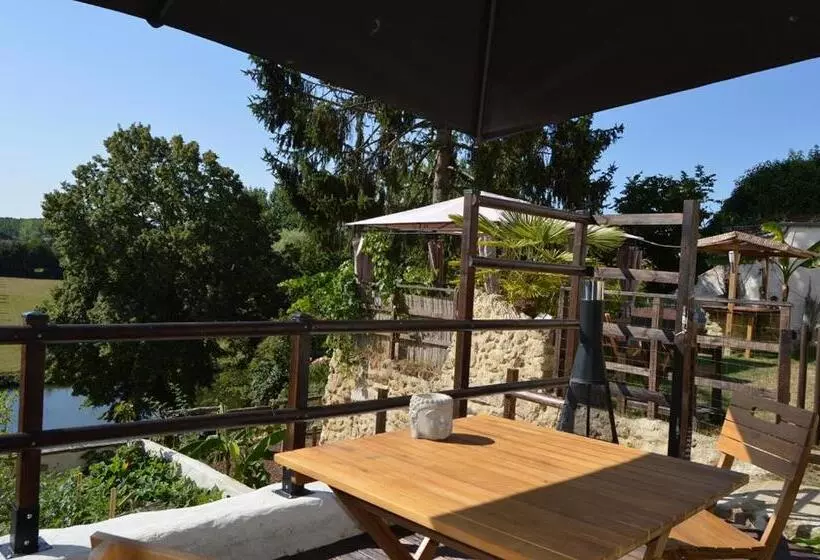 Aamiaismajoitus (B&B) Le Cottage Belmontais, Maison Individuelle, Vue Panoramique Sur La Rivière