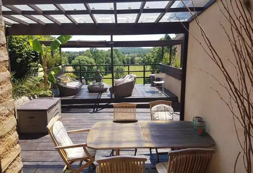 Aamiaismajoitus (B&B) Le Cottage Belmontais, Maison Individuelle, Vue Panoramique Sur La Rivière