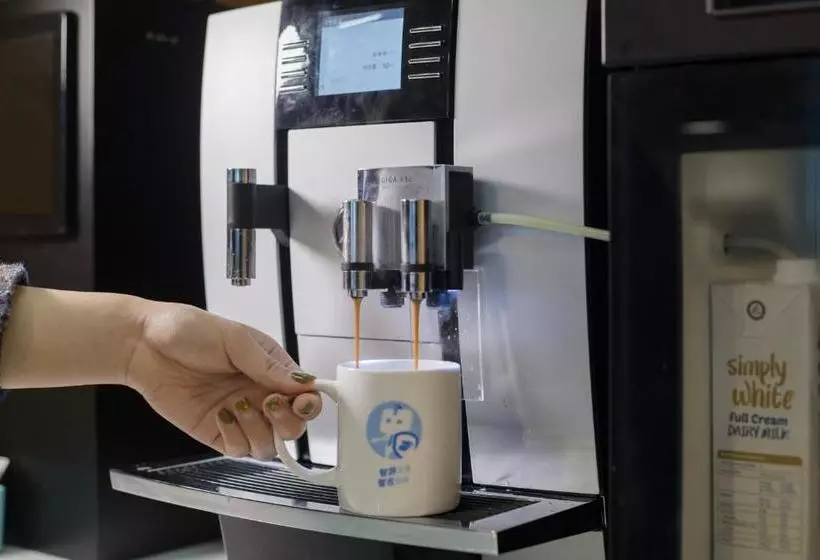 Hotelli Holiday Inn Express Haining City Center, An Ihg