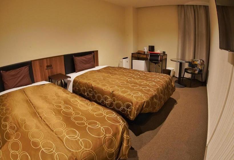 فندق Naniwanomiya