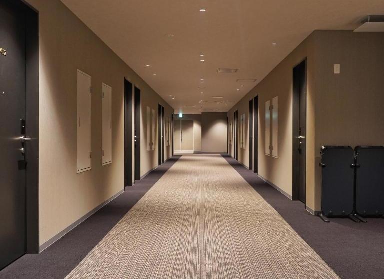 فندق Naniwanomiya