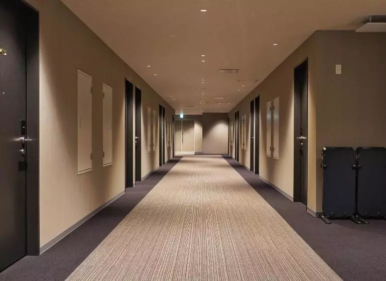 هتل Naniwanomiya