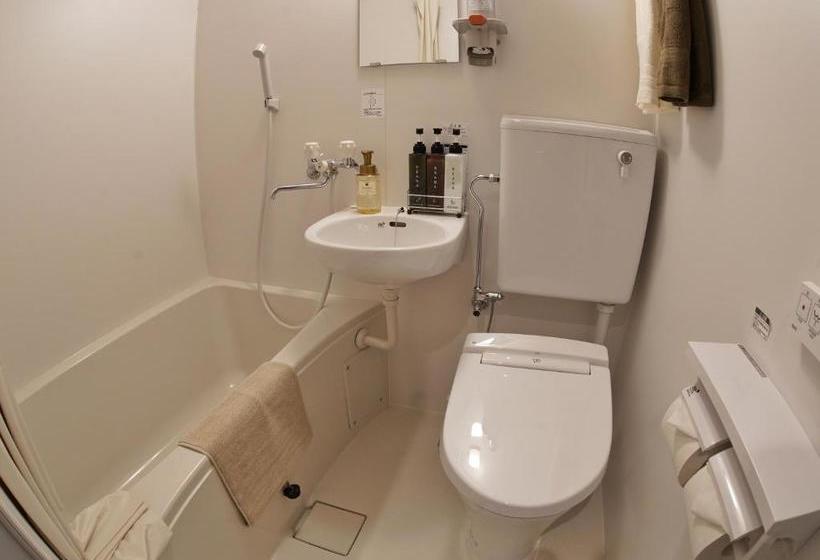 فندق Naniwanomiya