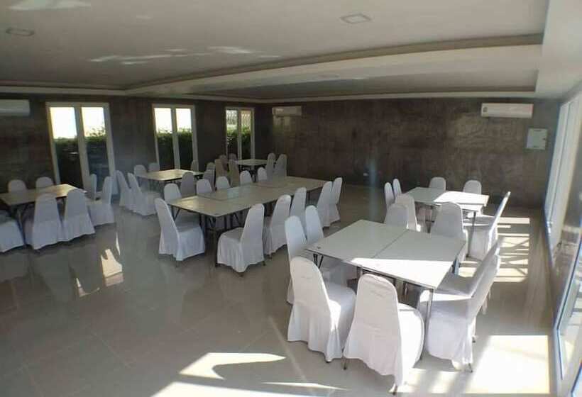 酒店 Suwannaphum Trang Resort