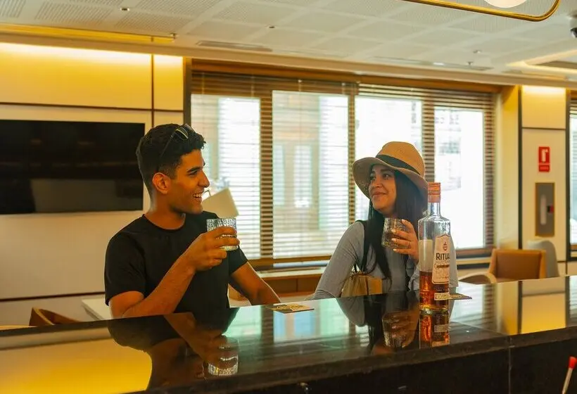 ホテル Domina Metrópolis