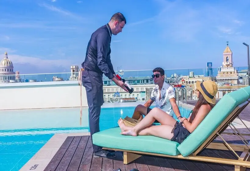 ホテル Domina Metrópolis