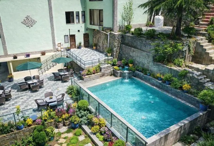 ホテル Staycation Premium Mashobra A Nature Valley Retreat Resort