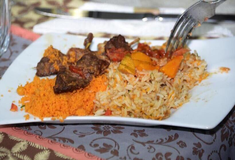 هتل Ambassadors Annexe