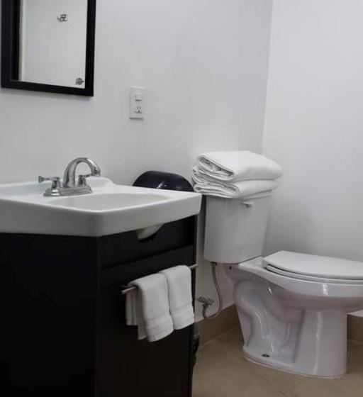 هتل Capital Olowe Suites