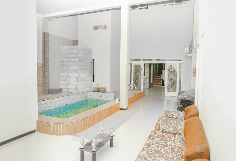 Hotel Oyo 314 Emas 23 Residence Syaria