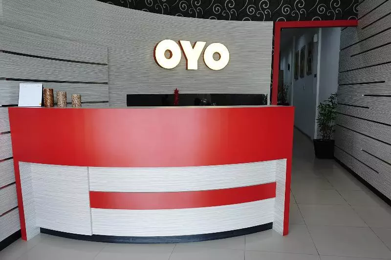 ホテル Oyo 555 Aedo