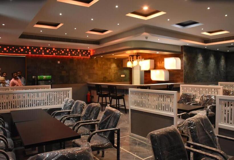 בית מלון כפרי Rathna Residency