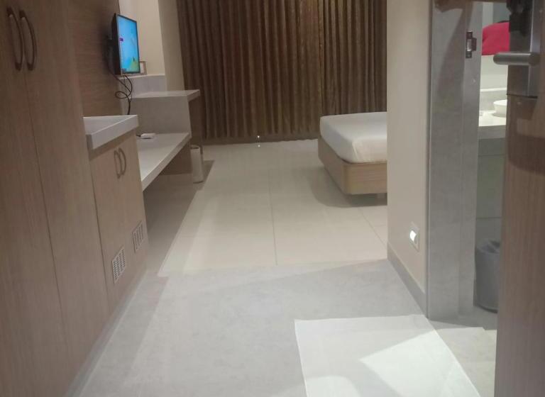 בית מלון כפרי Rathna Residency