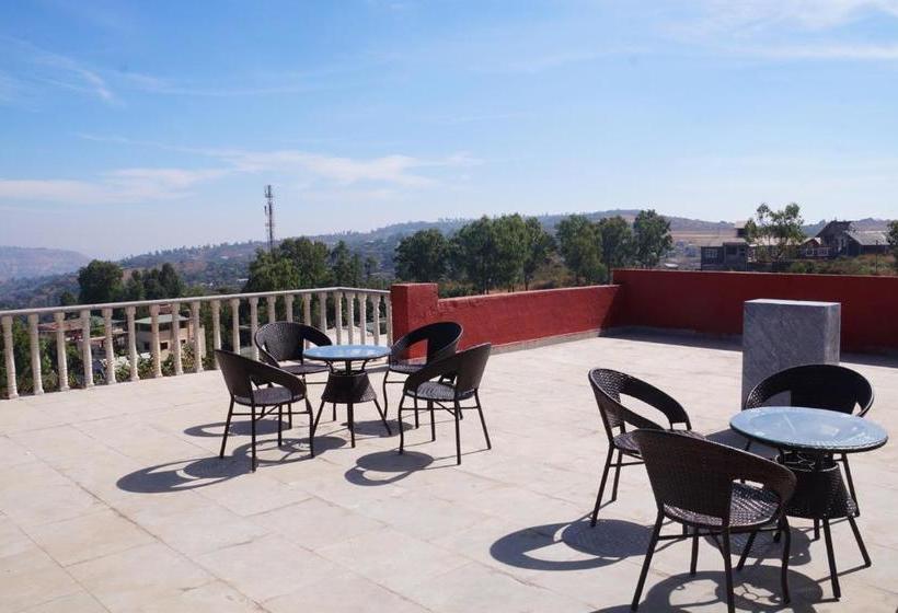 Отель Saimauli Residency