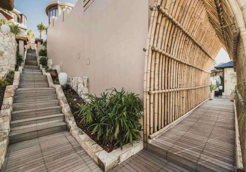 ホテル Seascape Luxury Resort & Spa Uluwatu By Ini Vie Hospitality