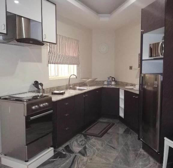 Brentford Apartments