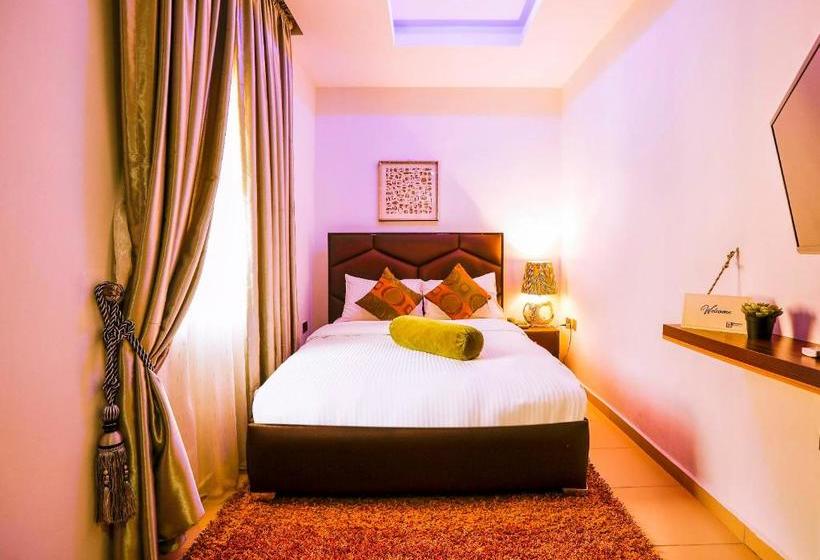 Brentford Apartments