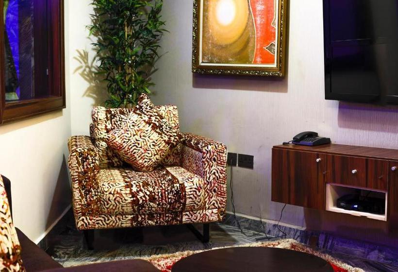 Brentford Apartments