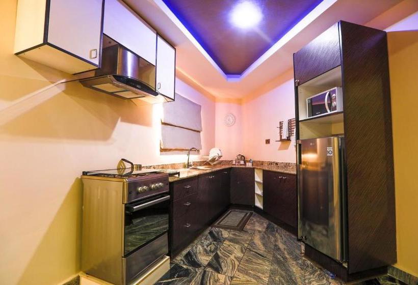 Brentford Apartments