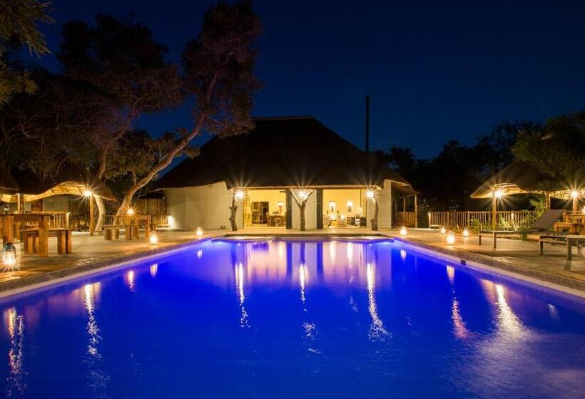 בית מלון כפרי Vuyani River Lodge