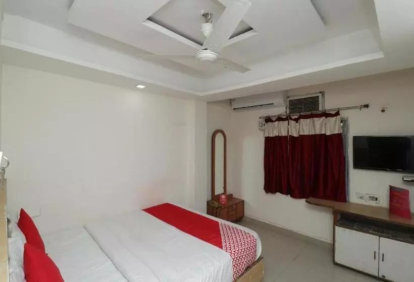 Oyo 25101 Hotel Shalimar