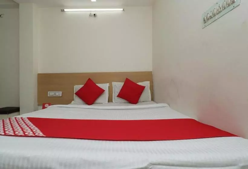 Oyo 25101 Hotel Shalimar