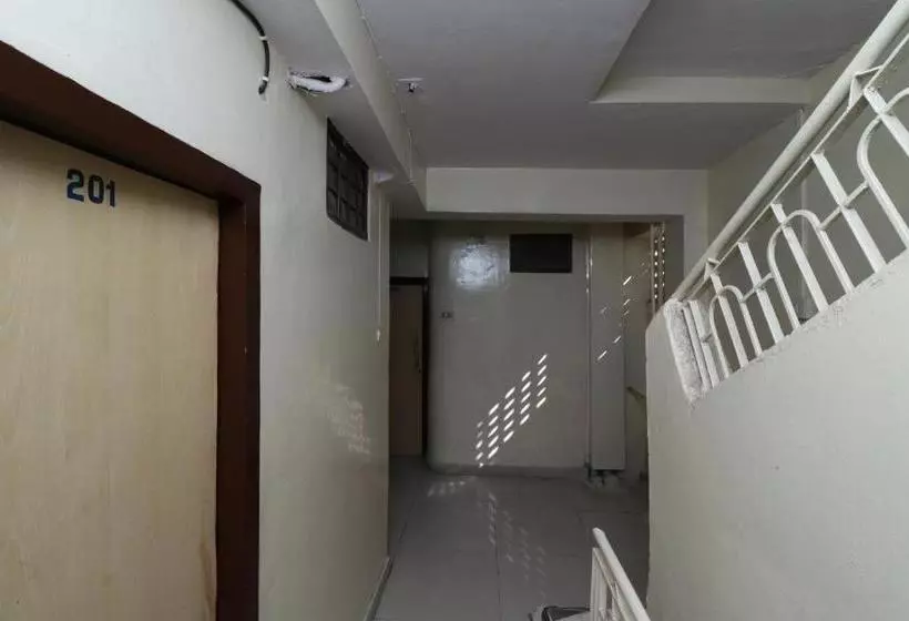 Oyo 25101 Hotel Shalimar