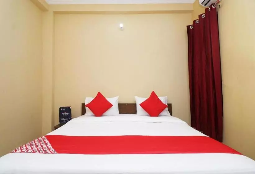Oyo 25110 Hotel Hare Rama