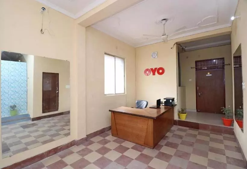Oyo 25110 Hotel Hare Rama