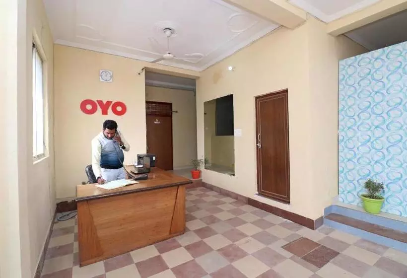 Oyo 25110 Hotel Hare Rama