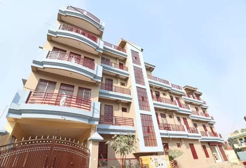 Oyo 25110 Hotel Hare Rama