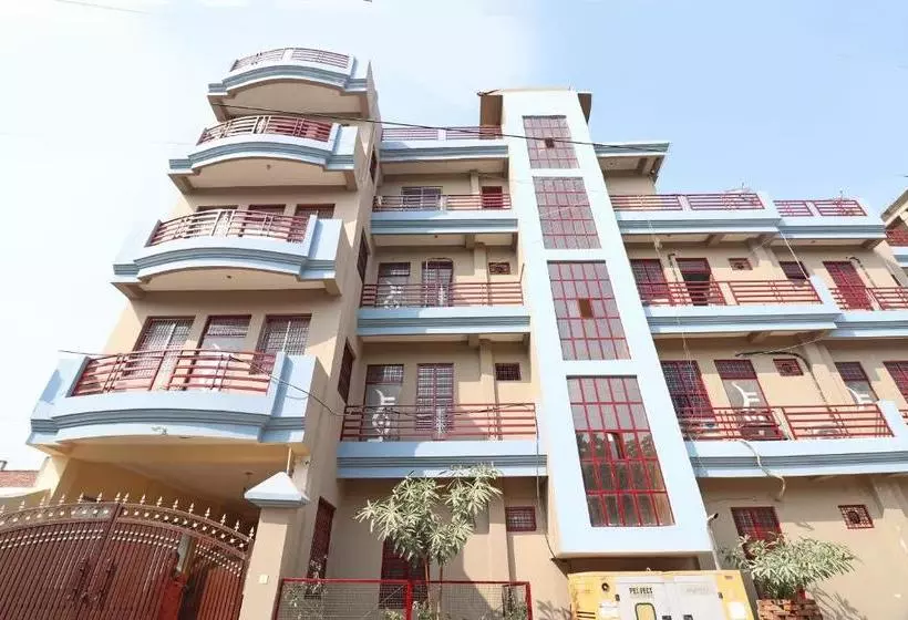 Oyo 25110 Hotel Hare Rama