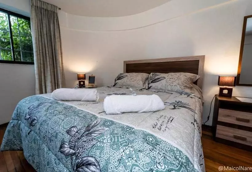 پانسیون Casona Minka Hostel