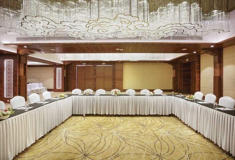 هتل Ramada By Wyndham Kathmandu Dhumbarahi