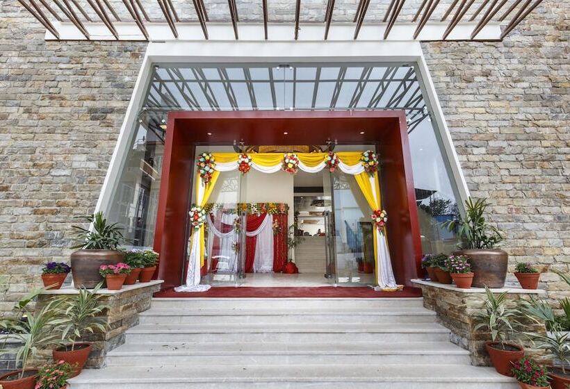 هتل Ramada By Wyndham Kathmandu Dhumbarahi