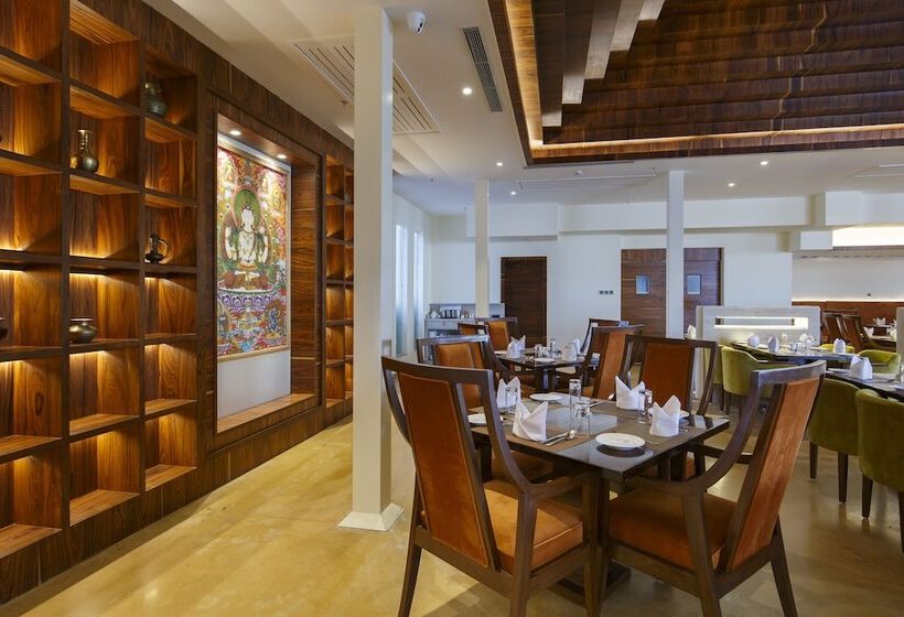 هتل Ramada By Wyndham Kathmandu Dhumbarahi