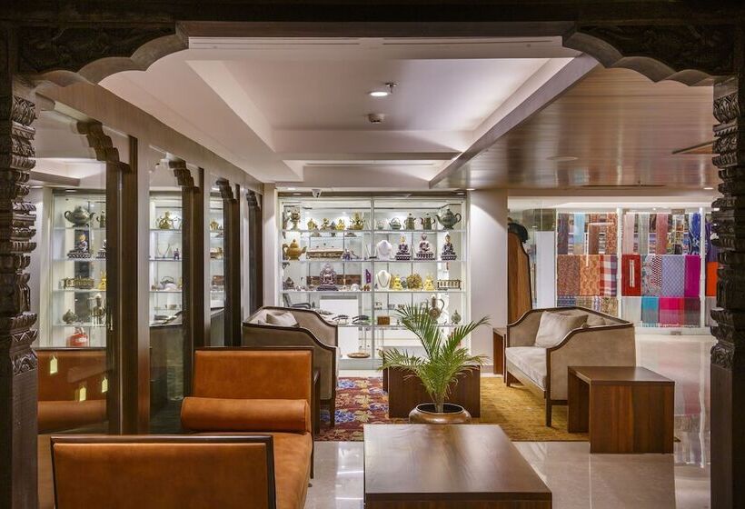 هتل Ramada By Wyndham Kathmandu Dhumbarahi