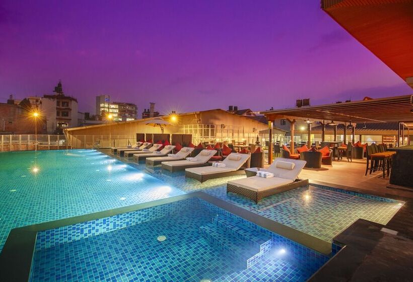 هتل Ramada By Wyndham Kathmandu Dhumbarahi