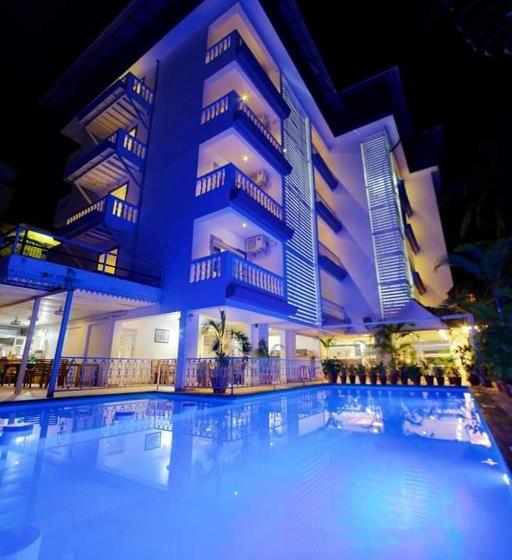 בית מלון כפרי Baywatch Express