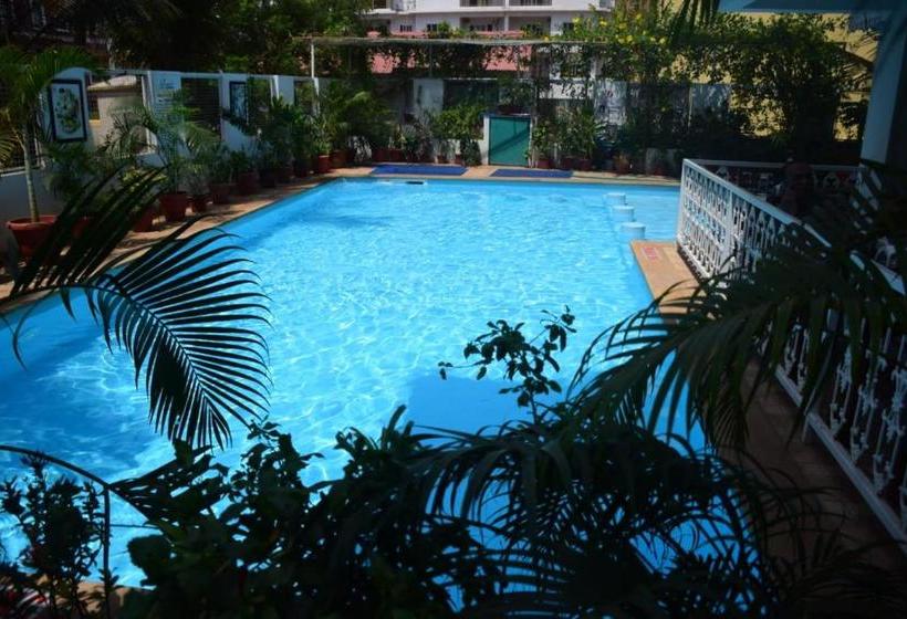 בית מלון כפרי Baywatch Express